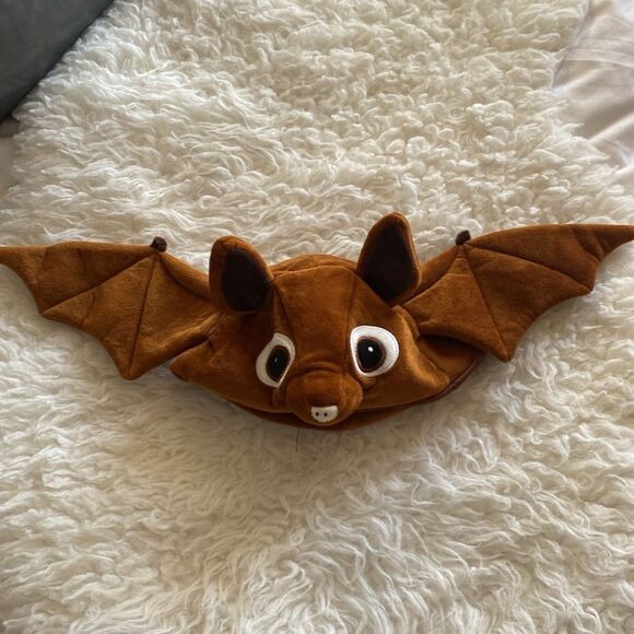 Bat hat - Picture 2 of 4